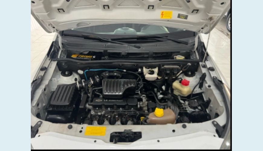 CHEVROLET AGILE 1.4 MPFI LTZ 8V FLEX 4P MANUAL - BRANCO - 2013 Foto 10 (Grande)