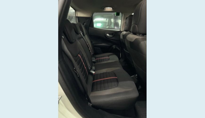 FIAT TORO 1.8 16V EVO FLEX FREEDOM AT6 - BRANCO - 2021 Foto 10 (Grande)