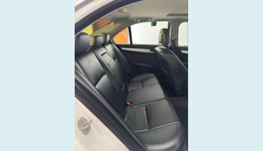 MERCEDES-BENZ C 200 1.8 CGI AVANTGARDE 16V 4P AUT. - BRANCO - 2014 Foto 10 (Grande)