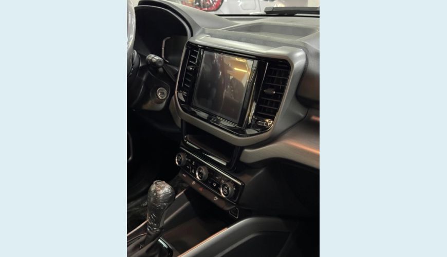 FIAT TORO 1.3 TURBO 270 FLEX FREEDOM AT6 - PRATA - 2024 Foto 10 (Grande)