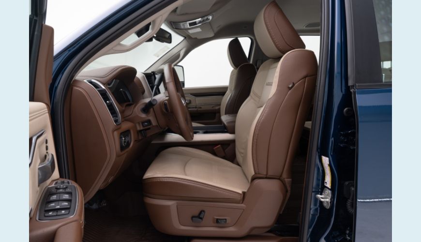 DODGE RAM 2500 6.7 I6 TURBO DIESEL LARAMIE CD 4X4 AUT. - AZUL - 2023 Foto 10 (Grande)