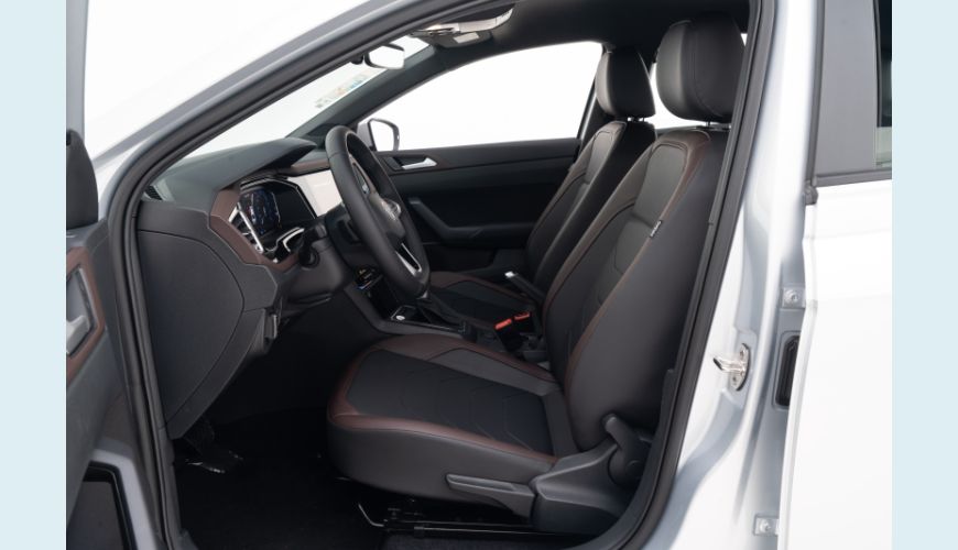 VOLKSWAGEN VIRTUS 1.0 200 TSI HIGHLINE AUT. - PRATA - 2024 Foto 10 (Grande)