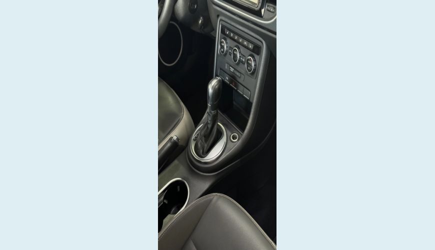 VOLKSWAGEN FUSCA 2.0 TSI 16V 2P AUT. - VERMELHO - 2014 Foto 10 (Grande)
