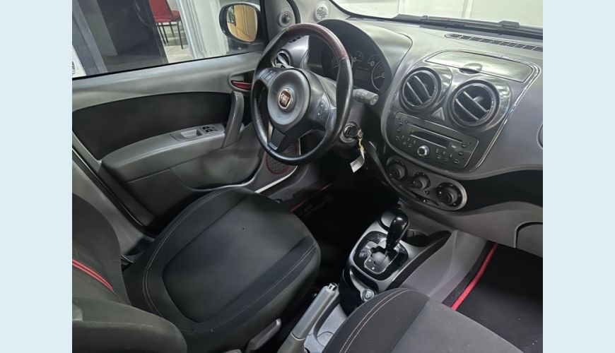 FIAT PALIO 1.6 MPI SPORTING 16V FLEX 4P AUT. - N/D - 2014 Foto 10 (Grande)