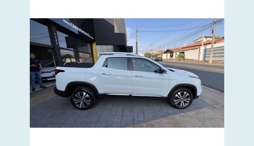 FIAT TORO 1.3 TURBO 270 FLEX VOLCANO AT6 - N/D - 2022 Foto 10 (Grande)