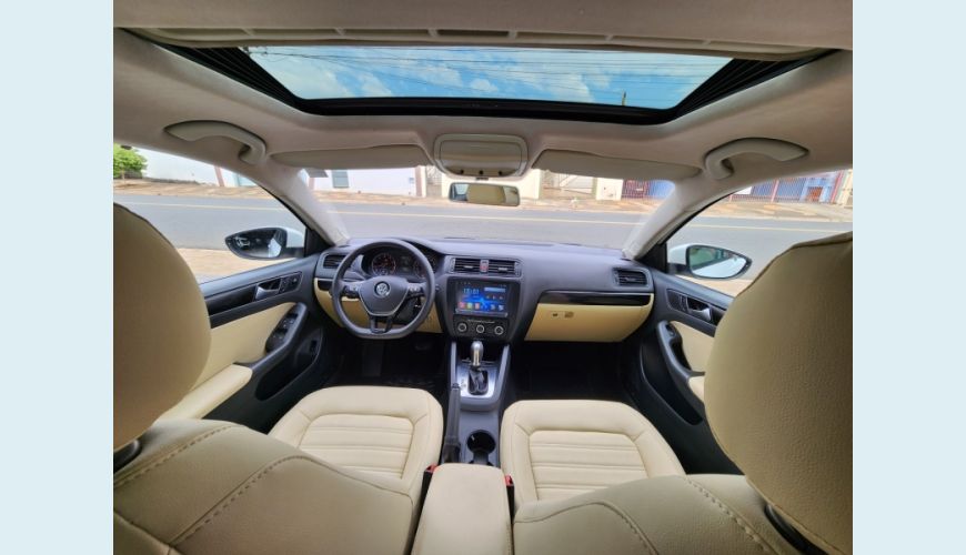 VOLKSWAGEN JETTA 2.0 COMFORTLINE 120CV FLEX 4P TIPTRONIC - N/D - 2012 Foto 10 (Grande)