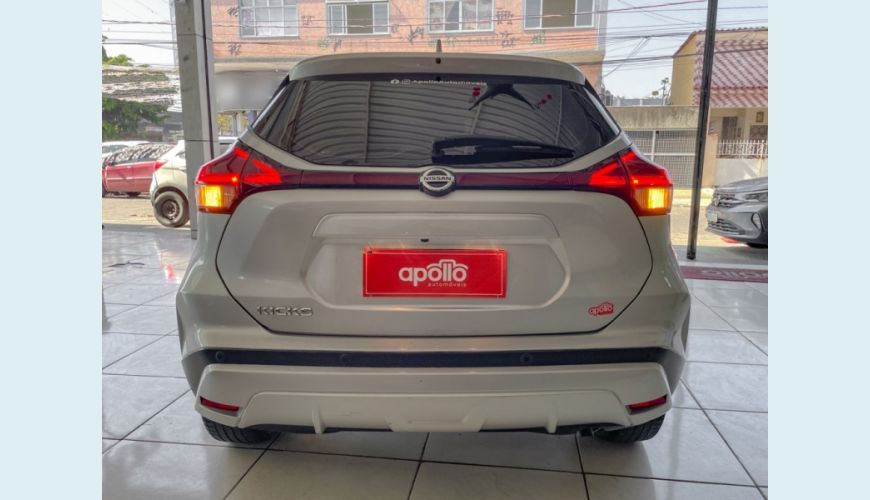 NISSAN KICKS 1.6 16V FLEXSTART EXCLUSIVE XTRONIC - PRATA - 2022 Foto 10 (Grande)