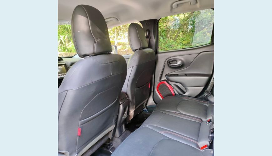 JEEP RENEGADE TRAILHAWK 2.0 4X4 DIESEL - PRETO - 2021 Foto 10 (Grande)