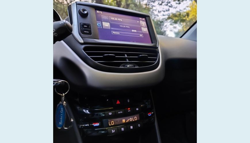 PEUGEOT 208 GRIFFE AUT. - PRATA - 2017 Foto 10 (Grande)