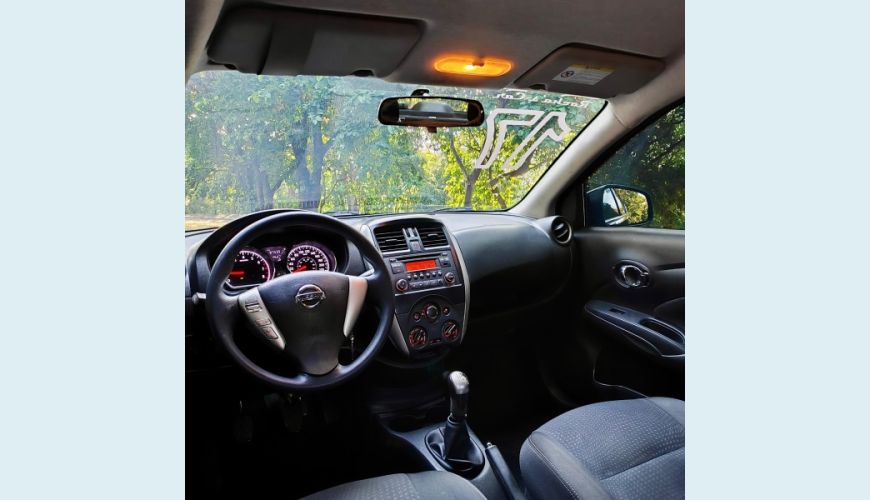 NISSAN VERSA SV 1.6 MANUAL - PRETO - 2017 Foto 10 (Grande)