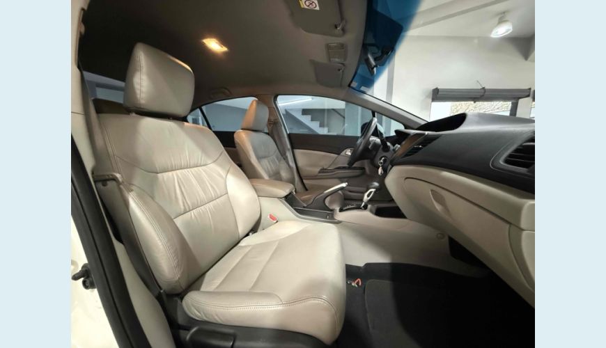 HONDA CIVIC - BRANCO - 2016 Foto 10 (Grande)