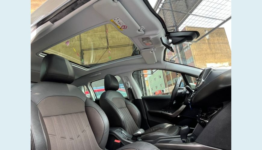 PEUGEOT 2008 GRIFFE 1.6 FLEX 16V 5P AUT. - BRANCO - 2017 Foto 10 (Grande)
