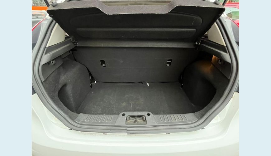 FORD FIESTA TIT./TIT.PLUS 1.6 16V FLEX AUT. - BRANCO - 2015 Foto 10 (Grande)