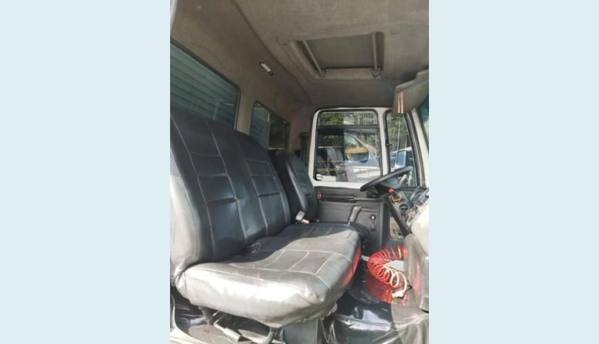 FORD CARGO 815E 4X2 - BRANCO - 2006 Foto 10 (Grande)