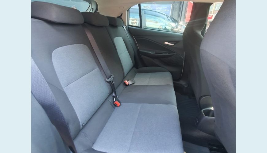 CHEVROLET ONIX HATCH 1.0 12V FLEX 5P MEC. - PRATA - 2023 Foto 10 (Grande)