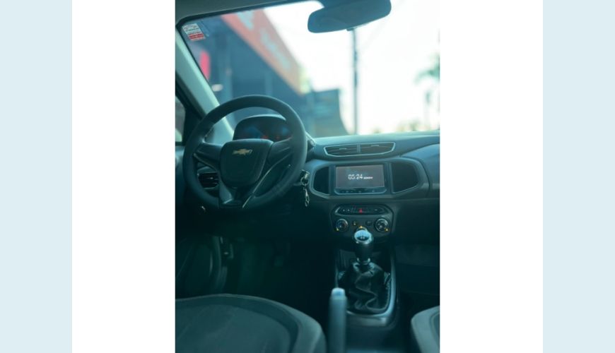 CHEVROLET PRISMA - PRATA - 2014 Foto 10 (Grande)