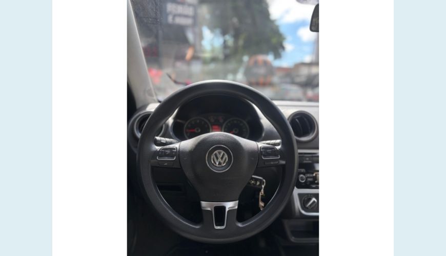 VOLKSWAGEN VOYAGE - BRANCO - 2015 Foto 10 (Grande)