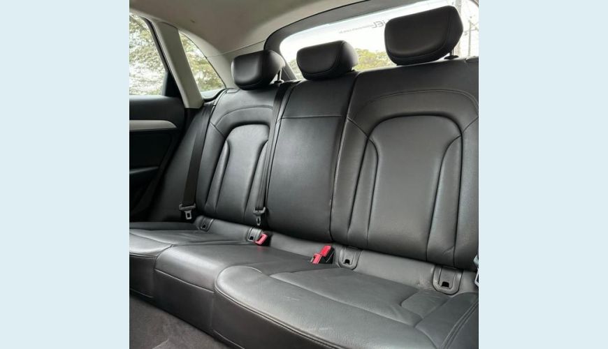 AUDI Q3 1.4TFSI - BRANCO - 2019 Foto 10 (Grande)