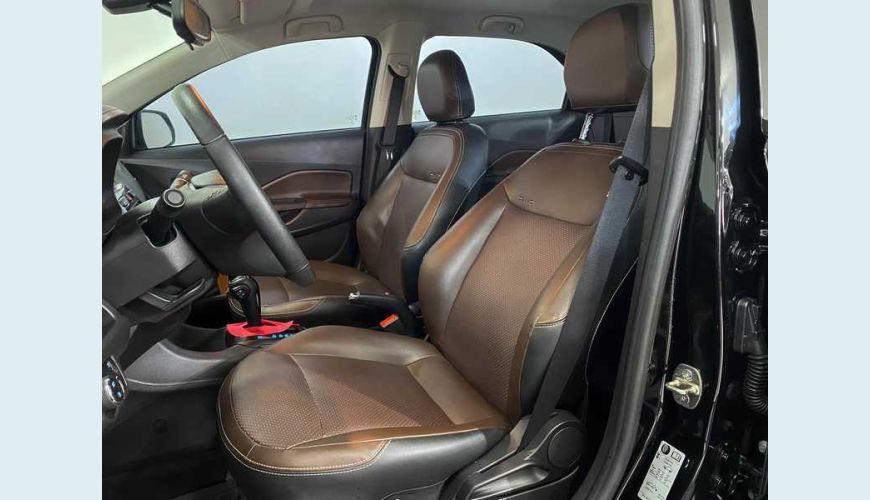 CHEVROLET COBALT ELITE 1.8 8V AUT. FLEX - PRETO - 2018 Foto 10 (Grande)
