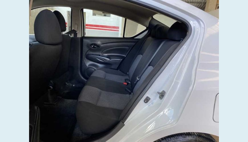 NISSAN VERSA 1.0 12V V-DRIVE FLEX - BRANCO - 2021 Foto 10 (Grande)