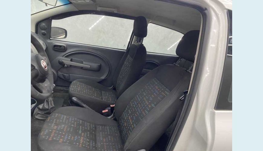 FIAT UNO VIVACE 1.0 8V FLEX 2P - BRANCO - 2015 Foto 10 (Grande)