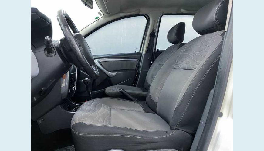RENAULT DUSTER 2.0 16V DYNAMIQUE AUT. FLEX - BRANCO - 2015 Foto 10 (Grande)