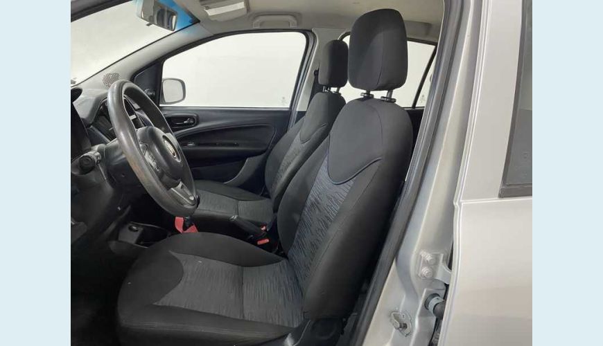 FIAT UNO ATTRACTIVE 1.0 FLEX 4P - PRATA - 2016 Foto 10 (Grande)