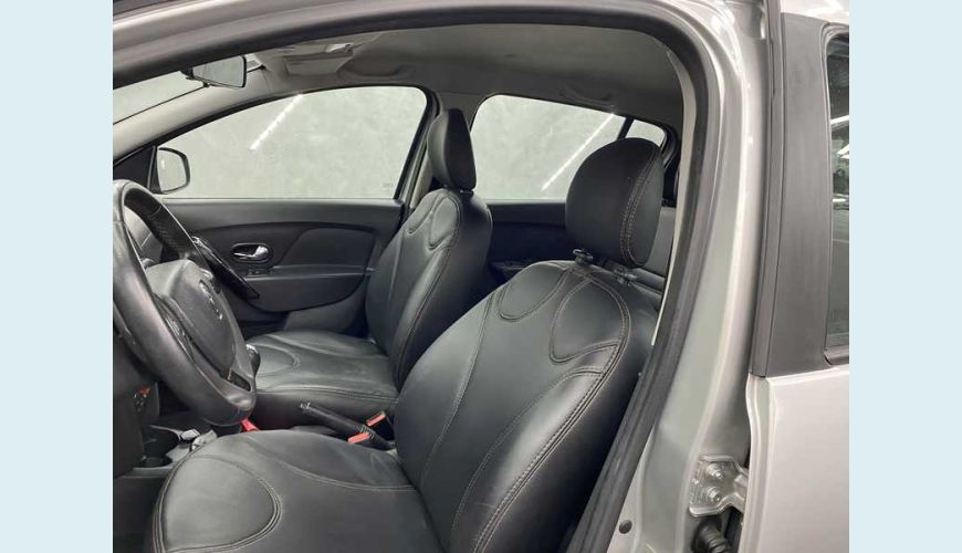 RENAULT SANDERO STEPWAY 1.6 8V FLEX - PRATA - 2017 Foto 10 (Grande)