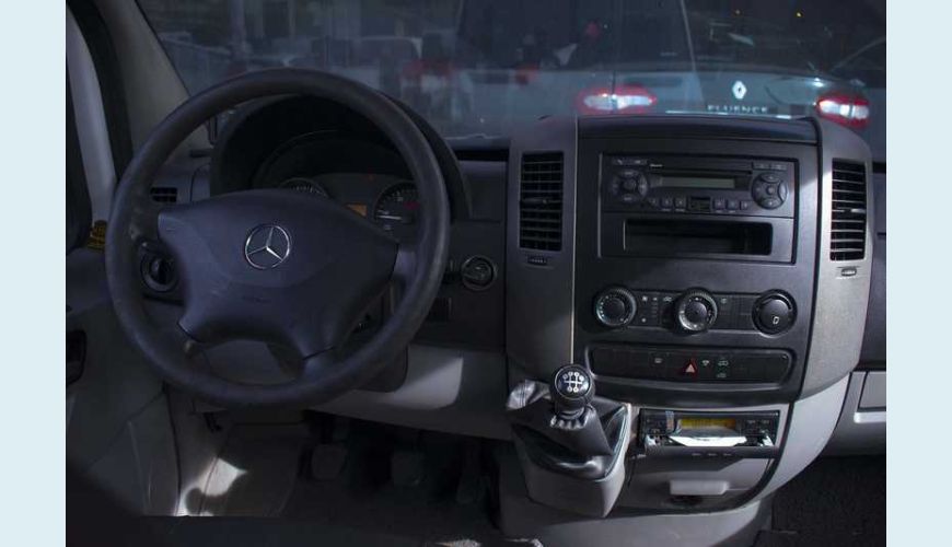 MERCEDES-BENZ SPRINTER VAN 415 CDI LUXO TB - BRANCO - 2012 Foto 10 (Grande)