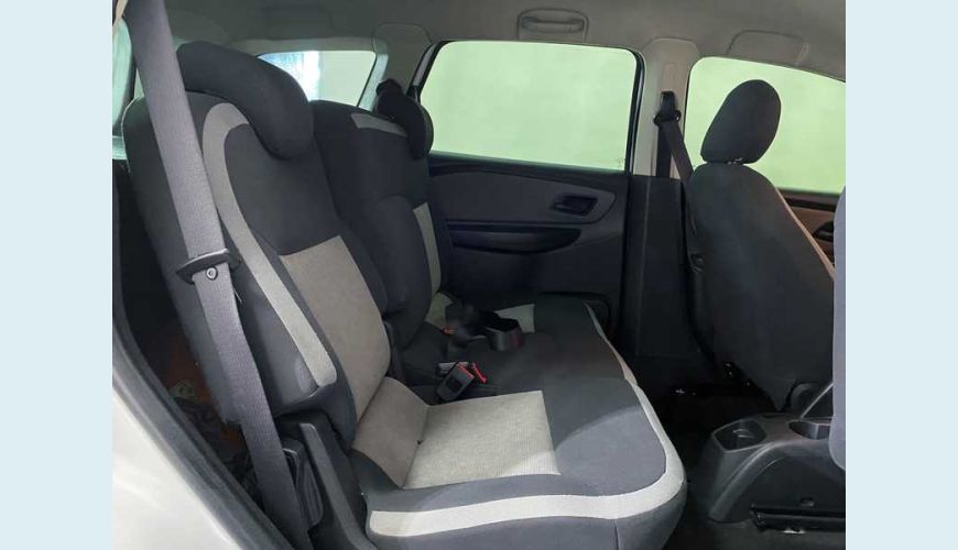 CHEVROLET SPIN LT 5S 1.8 AUT. FLEX - CINZA - 2015 Foto 10 (Grande)