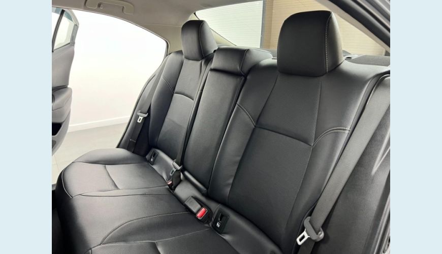 TOYOTA COROLLA 2.0 XEI 16V FLEX 4P AUT. - CINZA - 2023 Foto 10 (Grande)