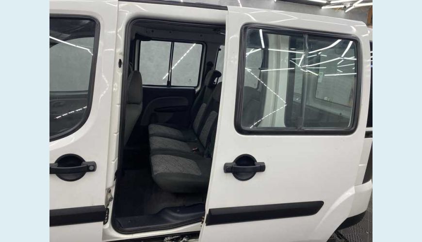 FIAT DOBLO ESSENCE 1.8 16V FLEX - BRANCO - 2020 Foto 10 (Grande)