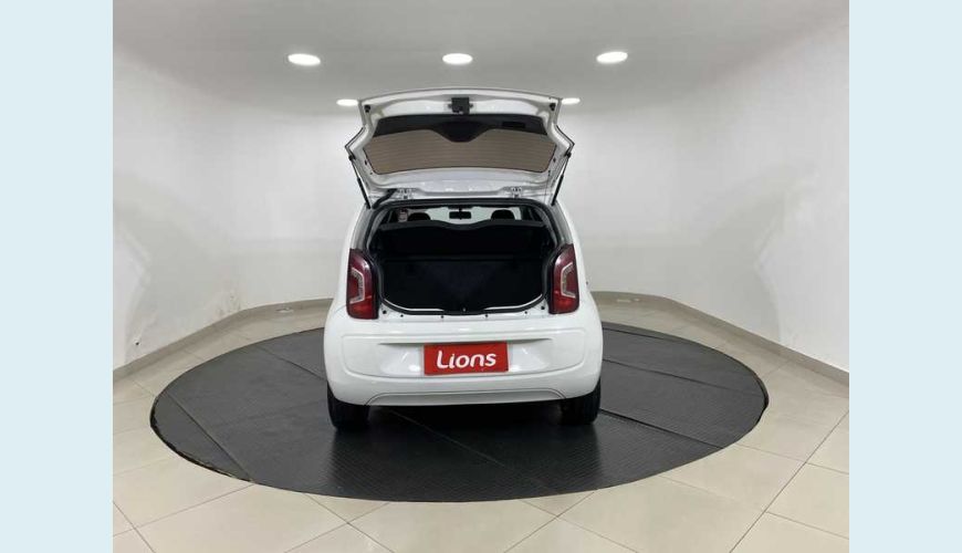 VOLKSWAGEN UP! 1.0 12V E-FLEX MOVE UP! 4P - BRANCO - 2015 Foto 10 (Grande)