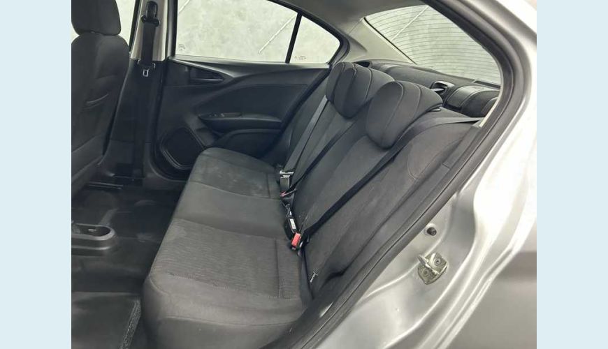 FIAT CRONOS DRIVE 1.0 FLEX MT - PRATA - 2023 Foto 10 (Grande)