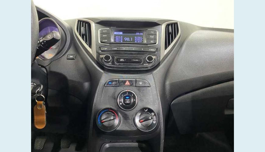 HYUNDAI HB 20 1.0 UNIQUE FLEX - BRANCO - 2019 Foto 10 (Grande)