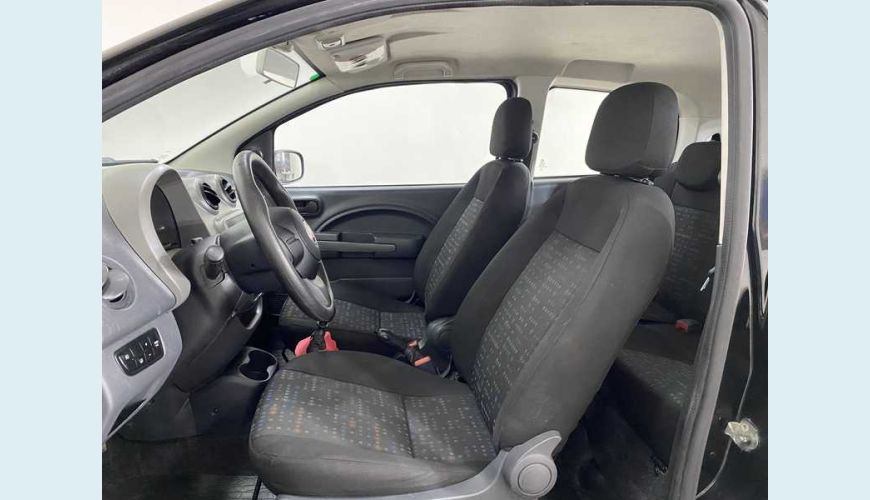 FIAT UNO VIVACE 1.0 8V FLEX 2P - PRETO - 2014 Foto 10 (Grande)
