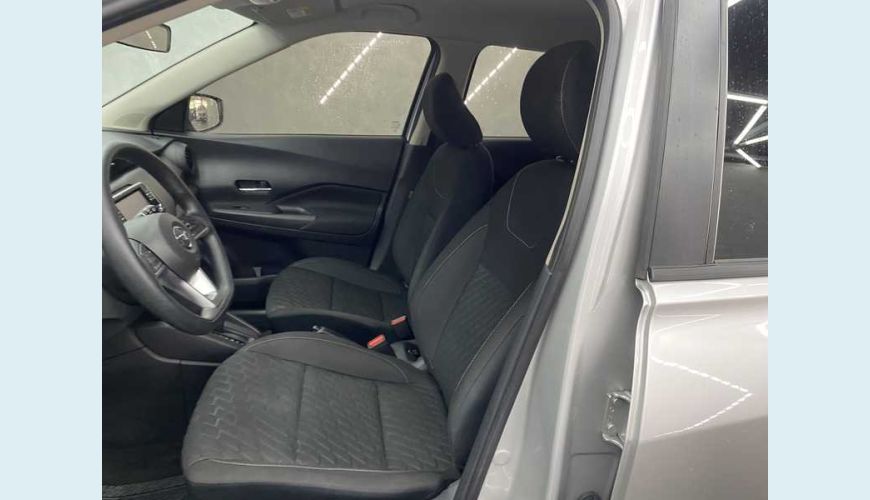 NISSAN KICKS SENSE 1.6 FLEX AUT. - PRATA - 2022 Foto 10 (Grande)