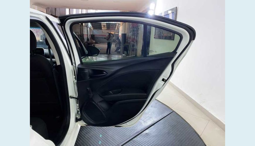 FIAT CRONOS 1.3 DRIVE FIREFLY FLEX - BRANCO - 2019 Foto 10 (Grande)