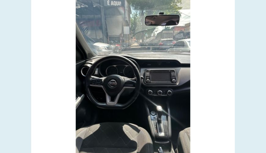 NISSAN KICKS - CINZA - 2018 Foto 10 (Grande)