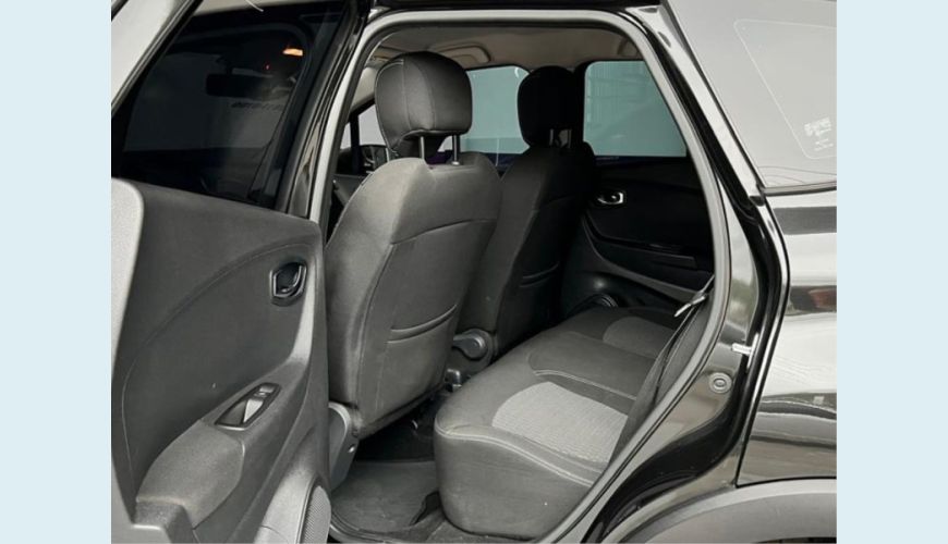 RENAULT CAPTUR - PRETO - 2019 Foto 10 (Grande)