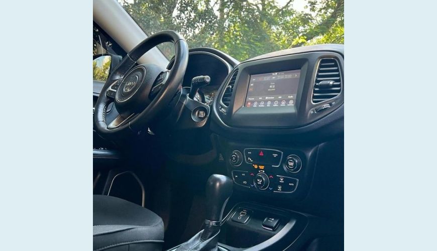 JEEP COMPASS SPORT F - PRETO - 2021 Foto 10 (Grande)