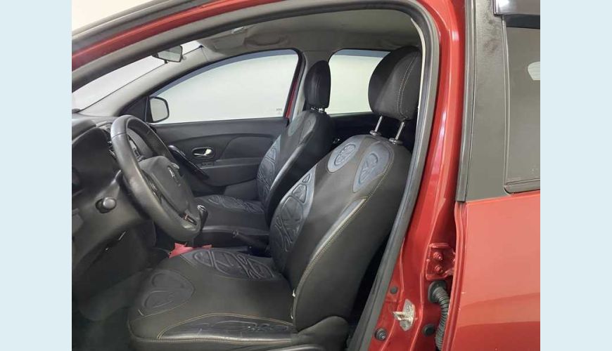 RENAULT SANDERO STEPWAY 1.6 8V FLEX - VERMELHO - 2015 Foto 10 (Grande)
