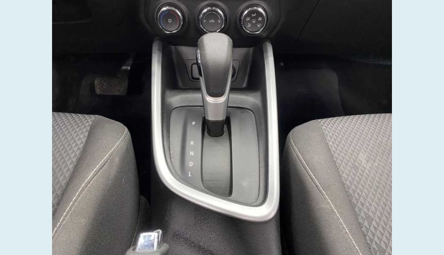 CHEVROLET ONIX PLUS 1.0 LTZ TURBO FLEX AUT. - PRETO - 2022 Foto 10 (Grande)