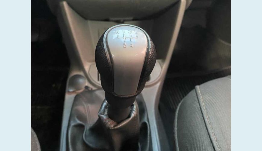 CHEVROLET PRISMA MAXX 1.4 FLEX - PRATA - 2012 Foto 10 (Grande)