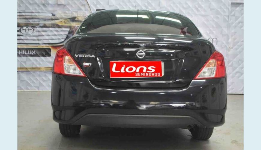 NISSAN VERSA 1.0 12V FLEX - PRETO - 2017 Foto 10 (Grande)