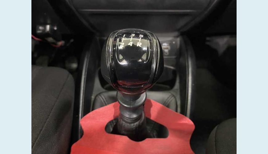 FIAT ARGO DRIVE 1.0 FLEX - BRANCO - 2022 Foto 10 (Grande)