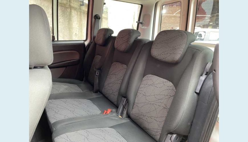 FIAT DOBLO ESSENCE 1.8 16V FLEX - BRANCO - 2020 Foto 10 (Grande)