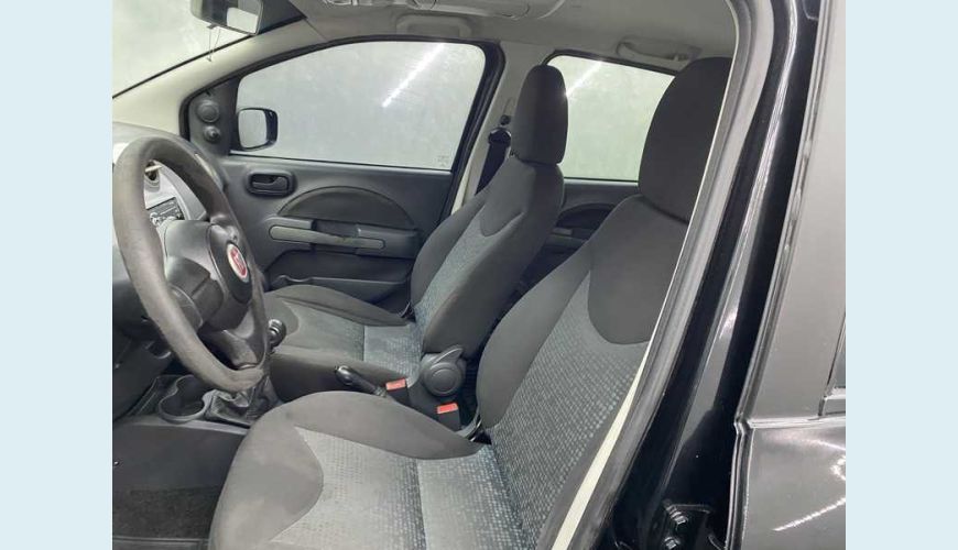 FIAT UNO ATTRACTIVE 1.4 8V FLEX 4P - PRETO - 2011 Foto 10 (Grande)