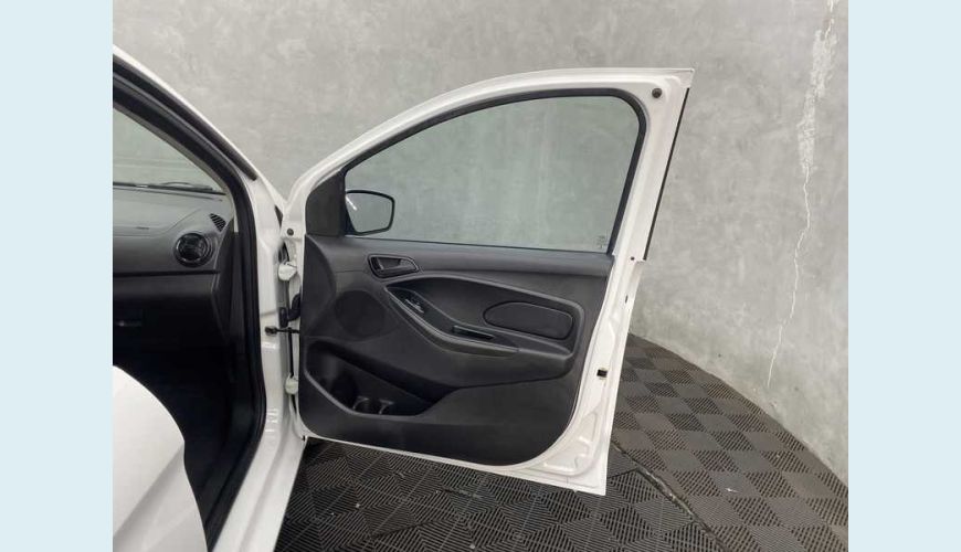 FORD KA SEDAN SE PLUS 1.5 12V AUT. FLEX - BRANCO - 2020 Foto 10 (Grande)