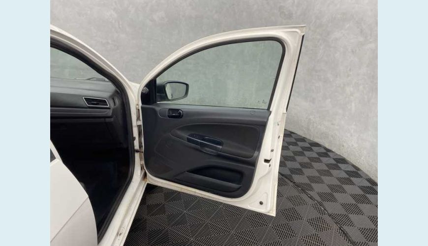 VOLKSWAGEN GOL 1.0 12V FLEX - BRANCO - 2021 Foto 10 (Grande)